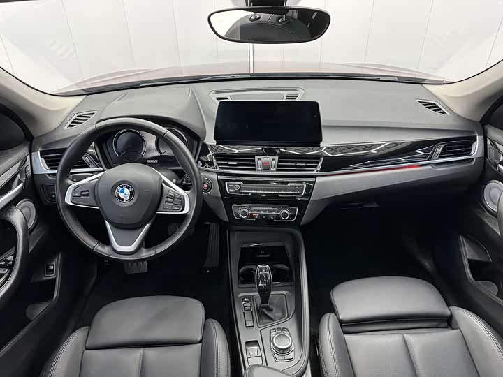 Фото 6 - BMW X1