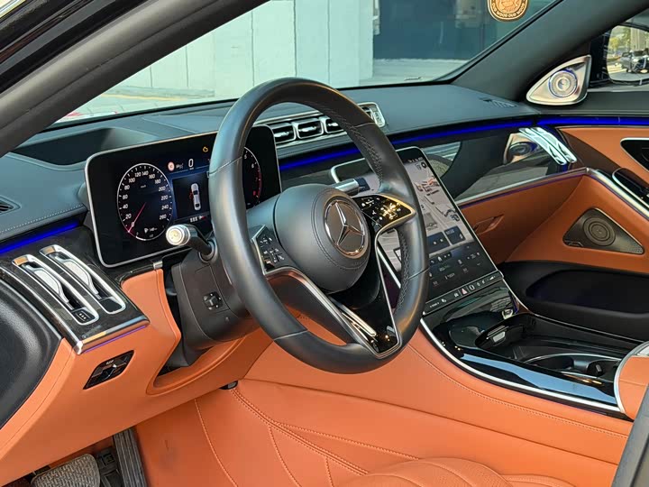 Фото 5 - Mercedes-Benz S-Class