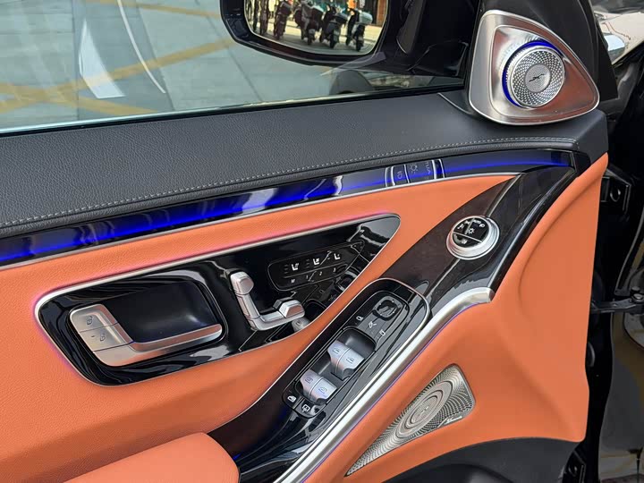 Фото 7 - Mercedes-Benz S-Class