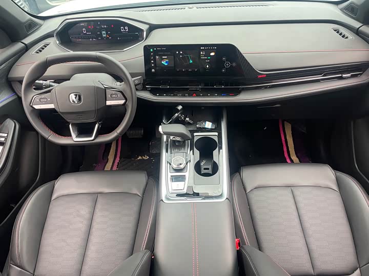 Фото 9 - Changan CS55 Plus