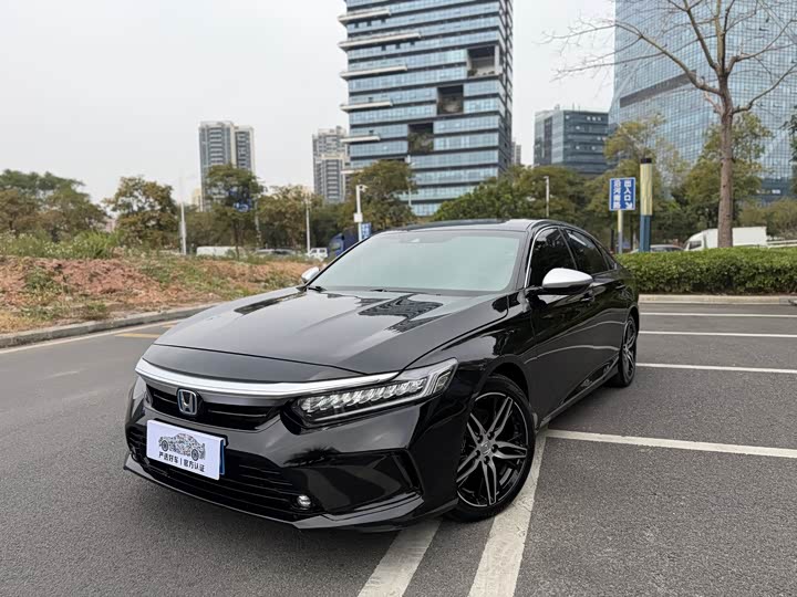 Фото 1 - Honda Inspire