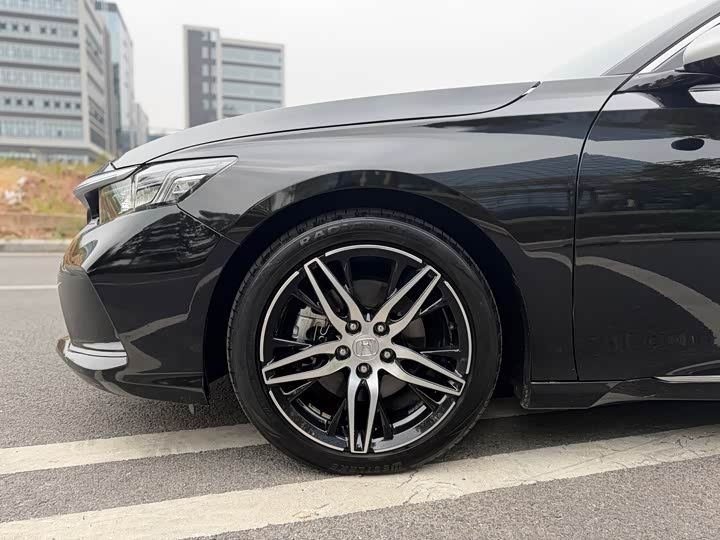 Фото 9 - Honda Inspire