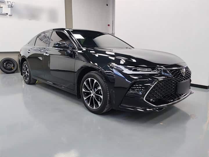 Фото 4 - Toyota Avalon