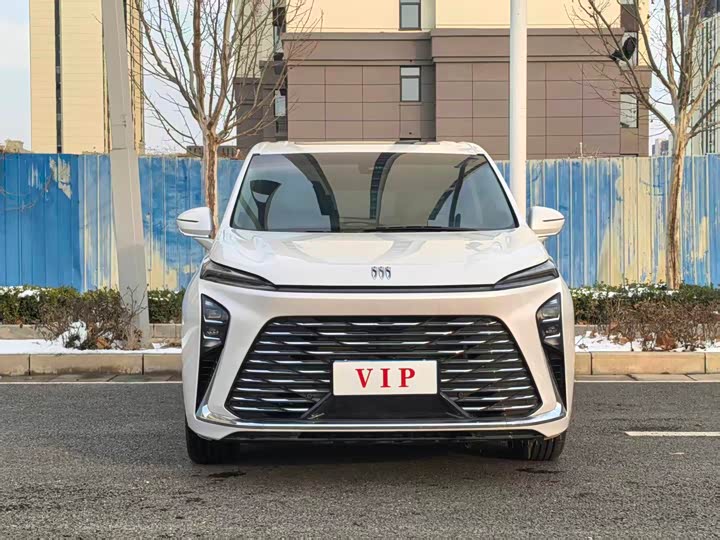 Фото 2 - Buick GL8 ES