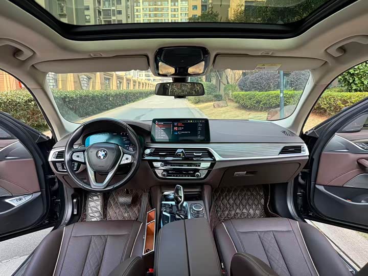 Фото 8 - BMW 5 Series