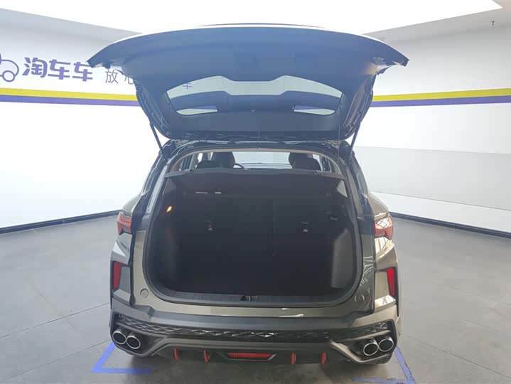 Фото 4 - Geely Coolray