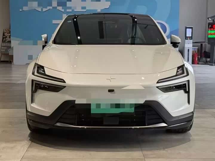 Фото 2 - Polestar 4