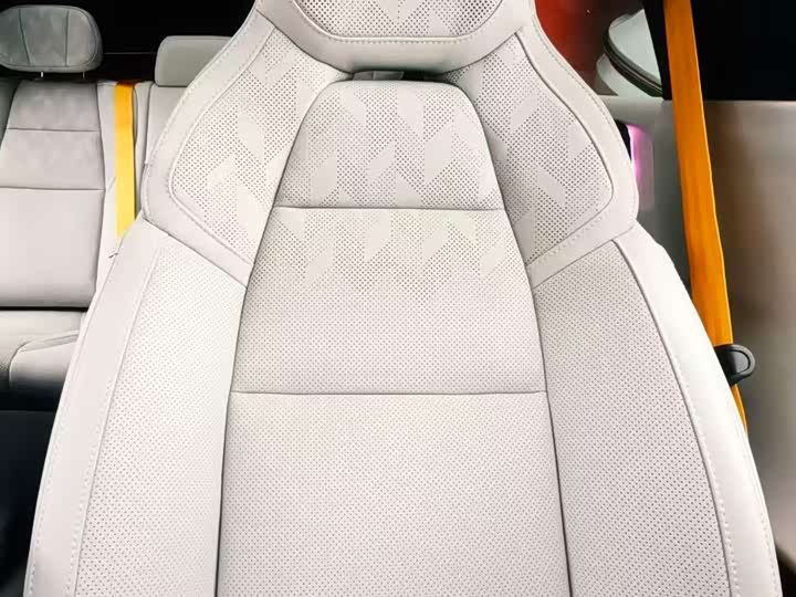 Фото 7 - Polestar 4