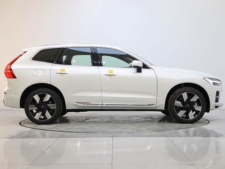 Фото 6 - Volvo XC60 Hybrid