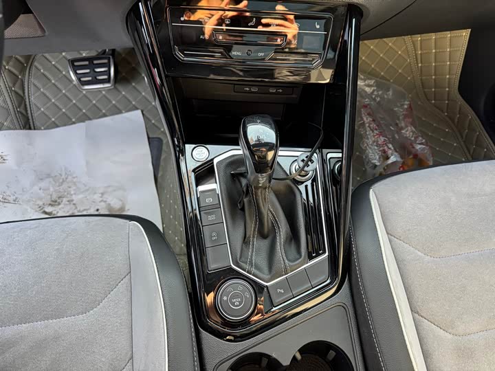 Фото 9 - Volkswagen Tayron