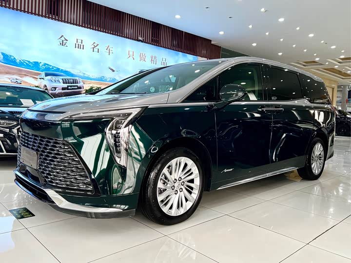 Фото 2 - Buick GL8 Century