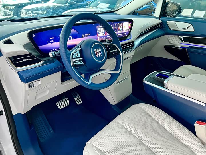 Фото 7 - Buick GL8 Century