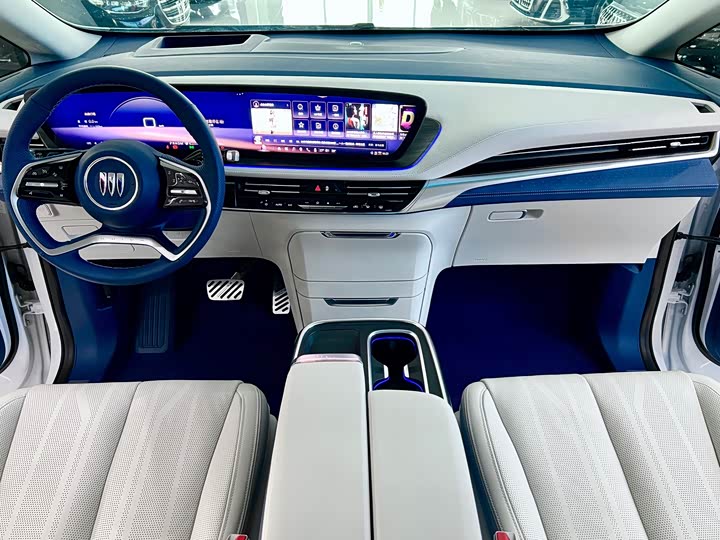 Фото 9 - Buick GL8 Century