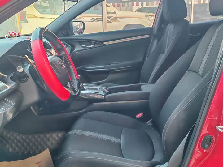 Фото 4 - Honda Civic