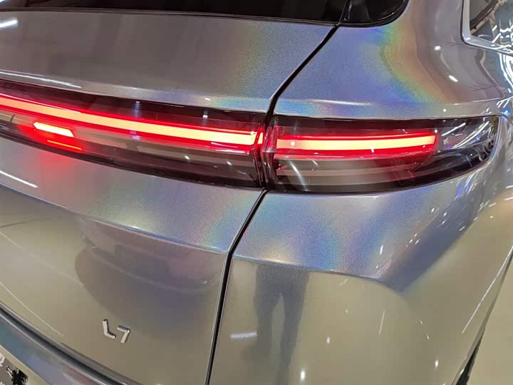 Фото 8 - LiXiang L7