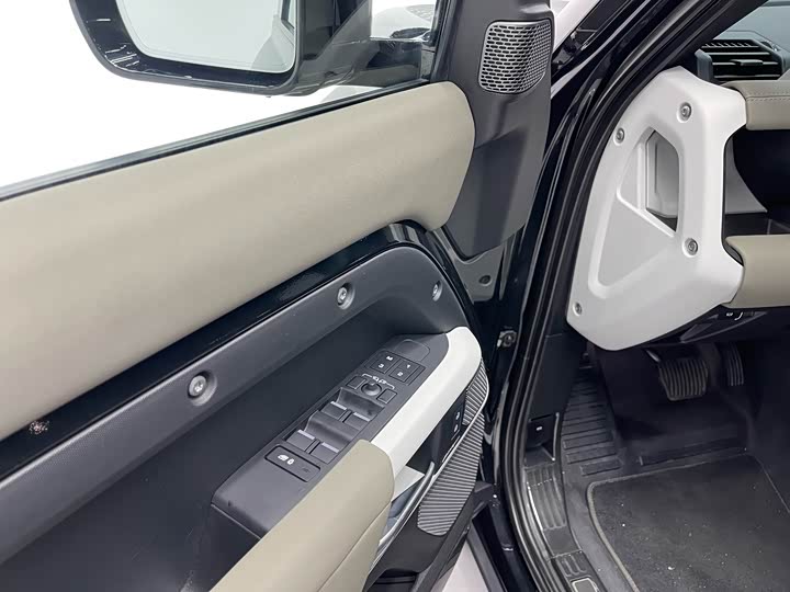 Фото 5 - Land Rover Defender