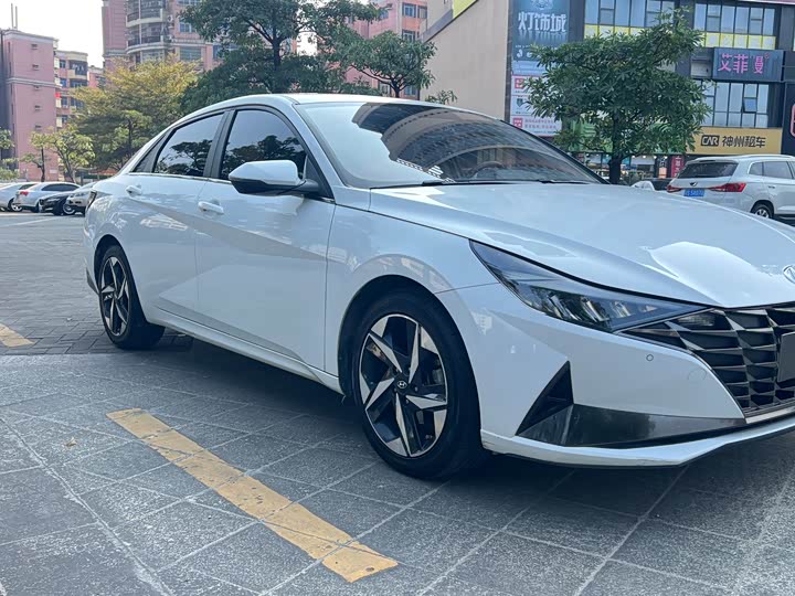 Фото 3 - Hyundai Elantra N line