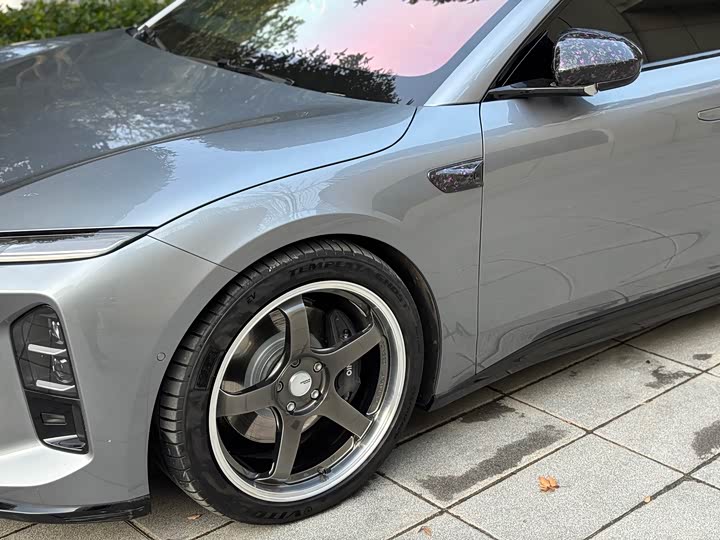 Фото 4 - Nio ET5T