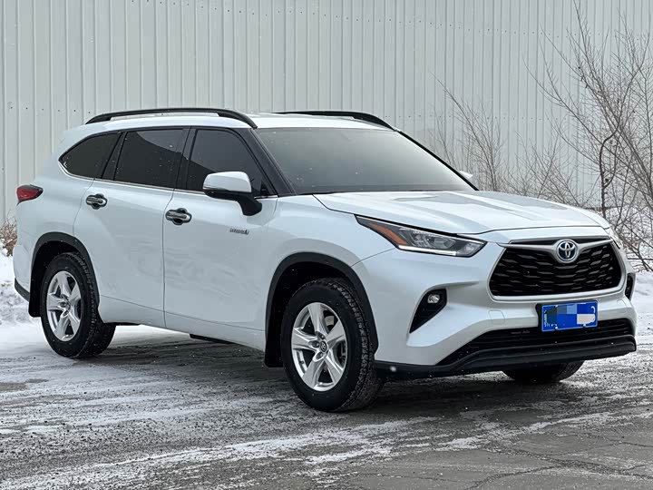 Фото 2 - Toyota Highlander