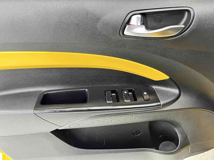 Фото 8 - Kia KX1