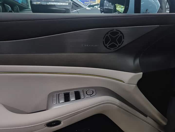 Фото 7 - Denza N7