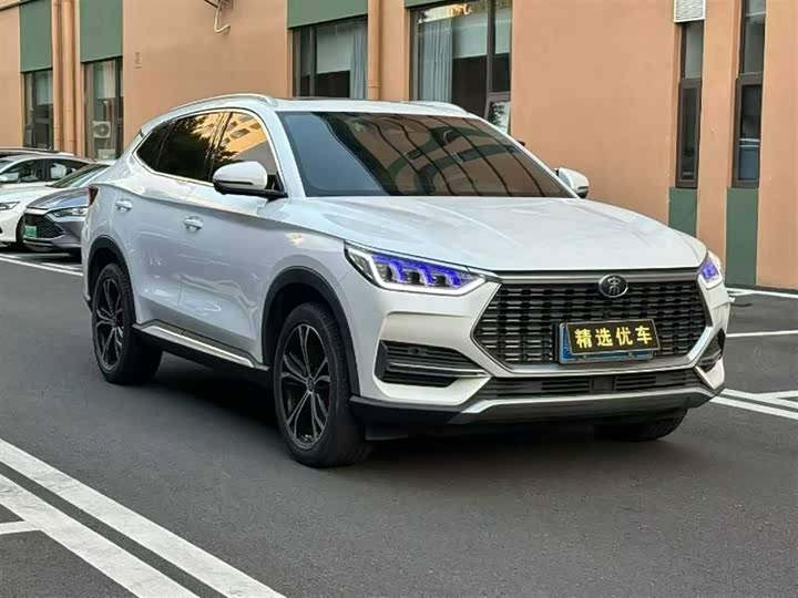 Фото 1 - BYD Song Plus