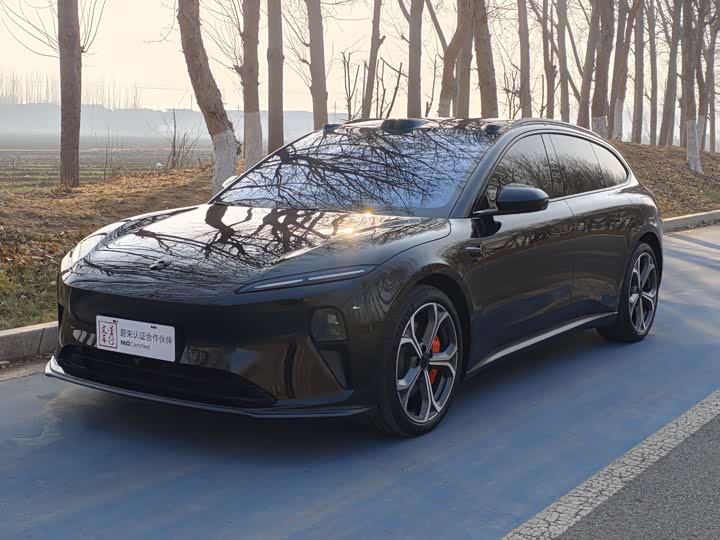 Фото 1 - Nio ET5T