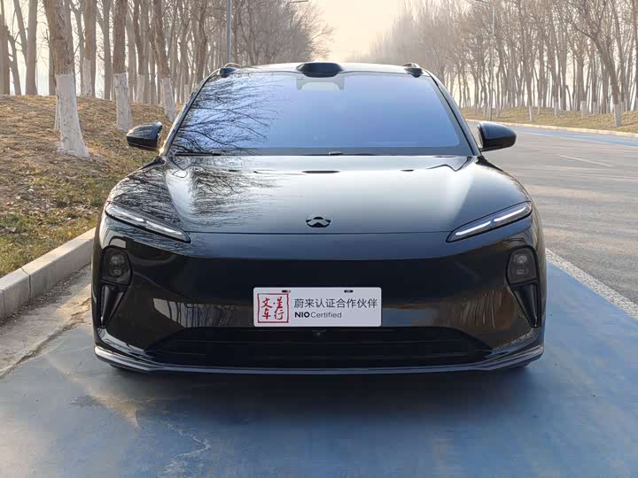 Фото 2 - Nio ET5T