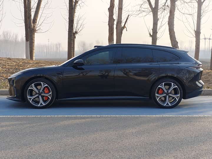 Фото 3 - Nio ET5T