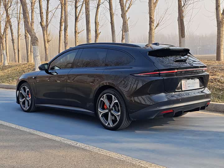 Фото 6 - Nio ET5T