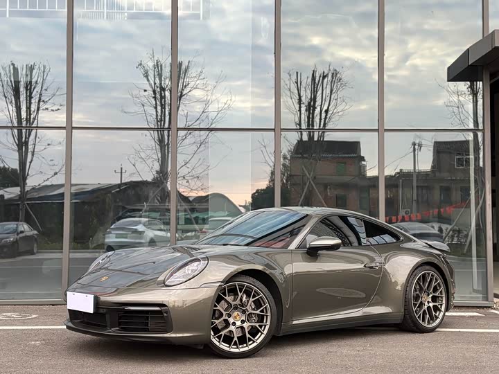 Фото 1 - Porsche 911