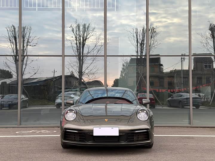 Фото 2 - Porsche 911