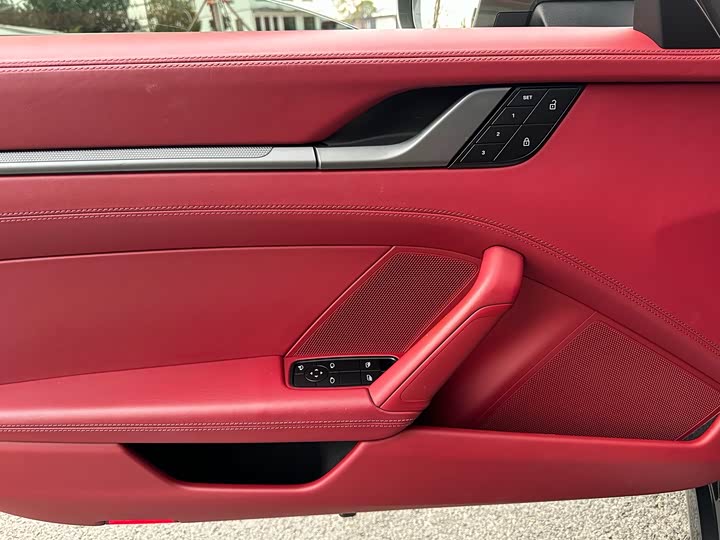 Фото 7 - Porsche 911