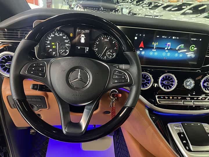 Фото 6 - Mercedes-Benz Vito