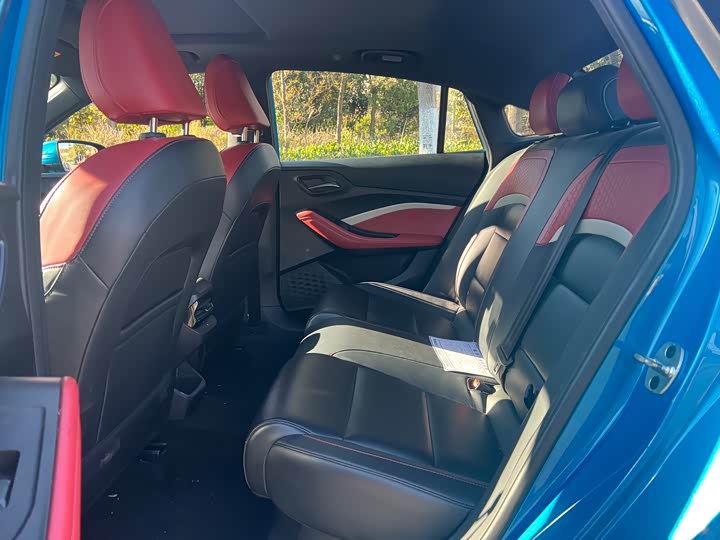 Фото 6 - MG Motor 5