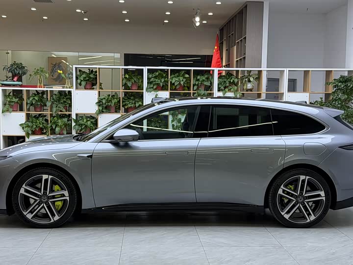 Фото 3 - Nio ET5T