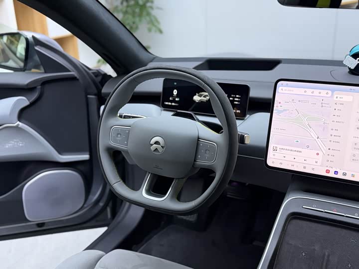 Фото 9 - Nio ET5T