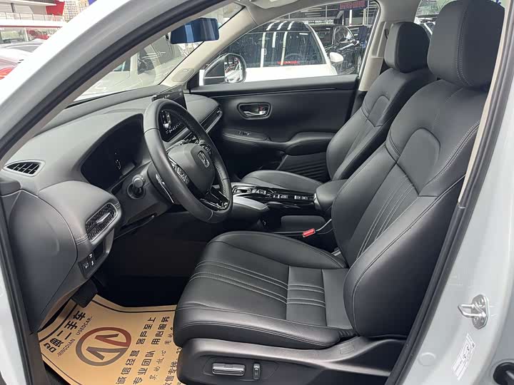 Фото 4 - Honda HR-V