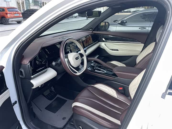 Фото 4 - Geely Monjaro