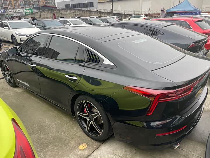 Фото 4 - Bestune B70