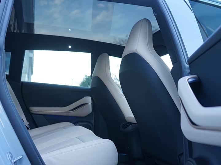 Фото 5 - Nio ET5T