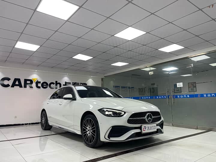 Фото 3 - Mercedes-Benz C-Class