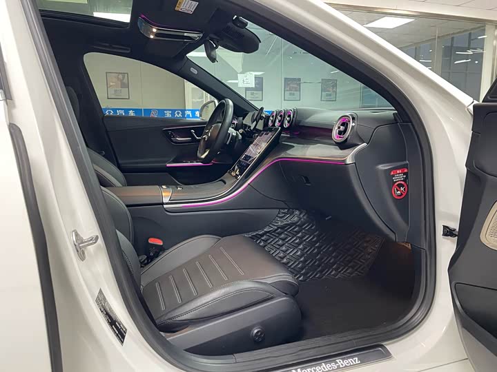 Фото 7 - Mercedes-Benz C-Class