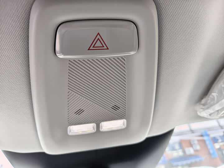 Фото 8 - XPeng Mona M03