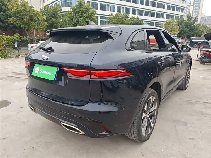 Фото 7 - Jaguar F-Pace