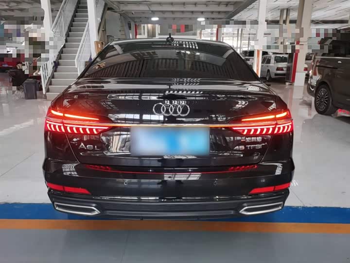 Фото 6 - Audi A6L