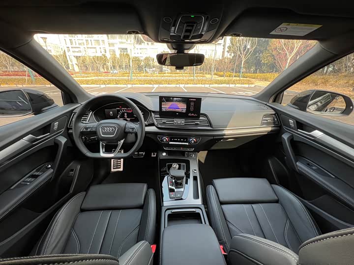 Фото 9 - Audi Q5L