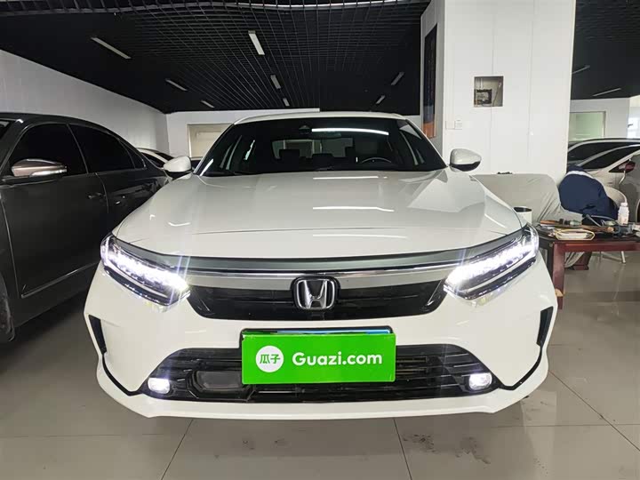 Фото 3 - Honda Inspire