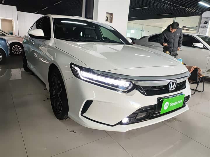 Фото 4 - Honda Inspire