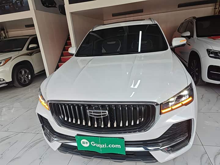 Фото 3 - Geely Monjaro